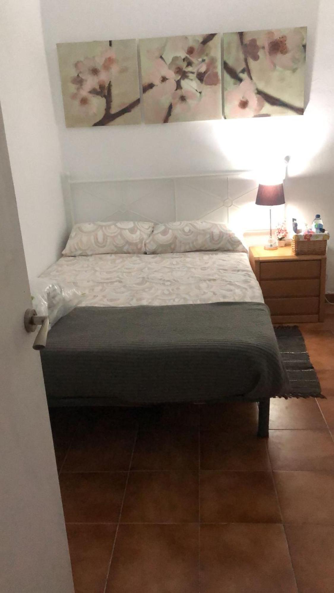 Alquiler Habitacion- Descanso Sabadell - Bano Compartido エクステリア 写真